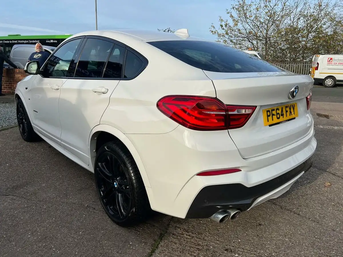 2015-bmw-x4-30td-xdrive30d-m-sport-big-2