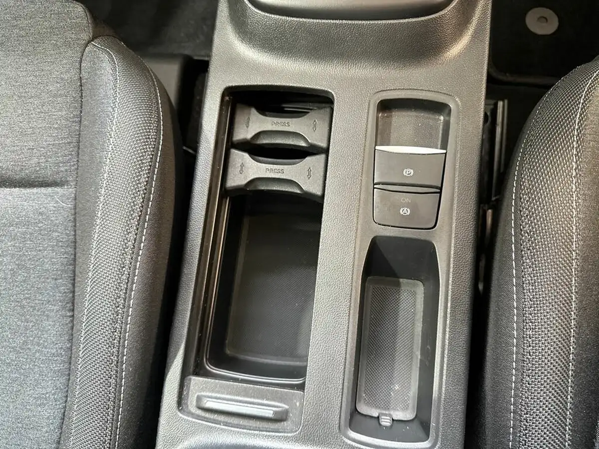 2024-ford-focus-10t-active-155ps-hatchback-powershift-big-27