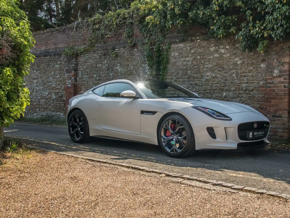 2014-jaguar-f-type-50-r-coupe-big-9