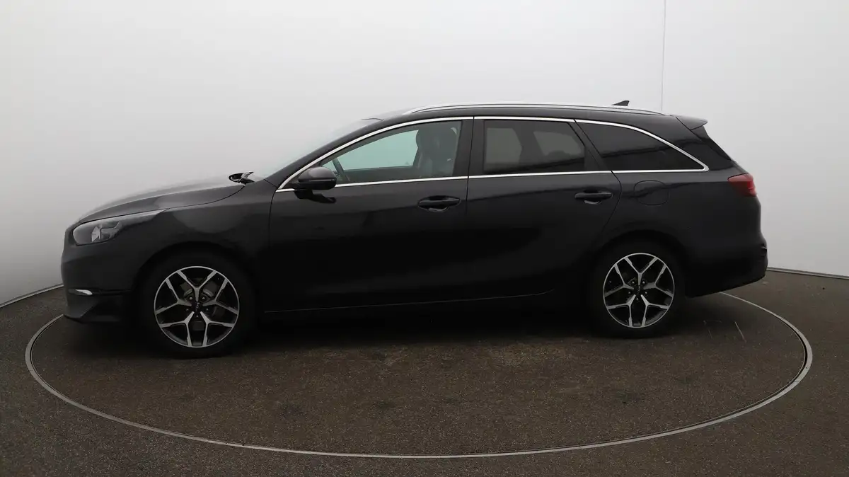 2022-kia-ceed-15-t-gdi-3-sportswagon-big-64