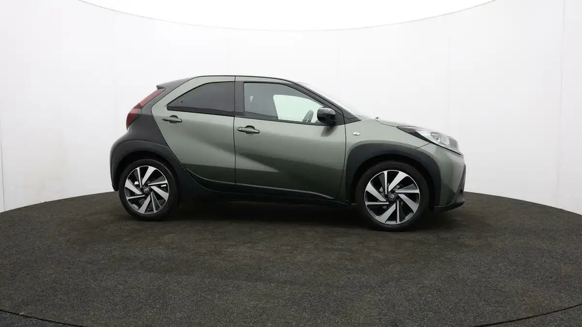 2023-toyota-aygo-x-10-vvt-i-edge-big-34