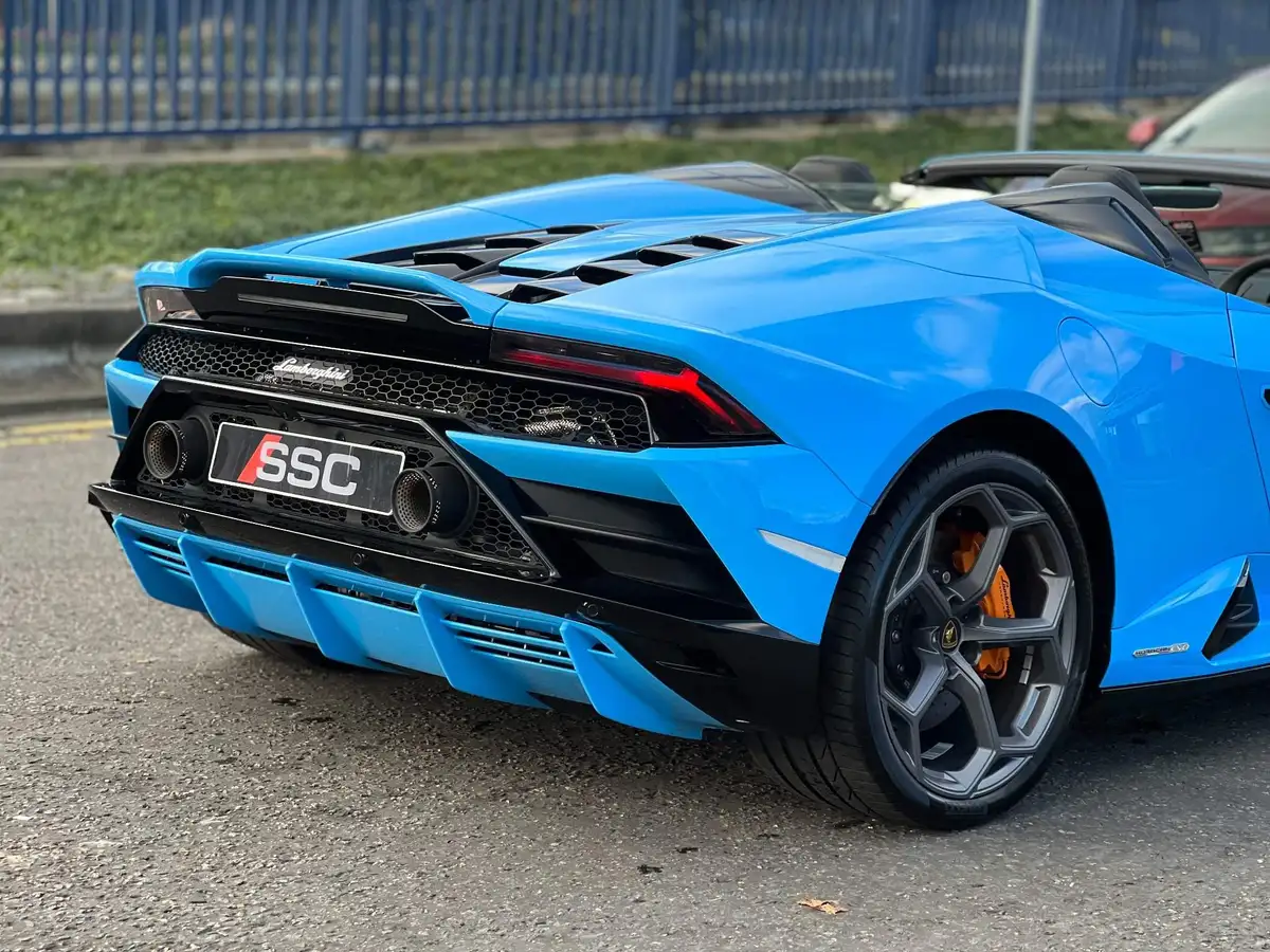 2023-lamborghini-huracan-52-evo-big-40