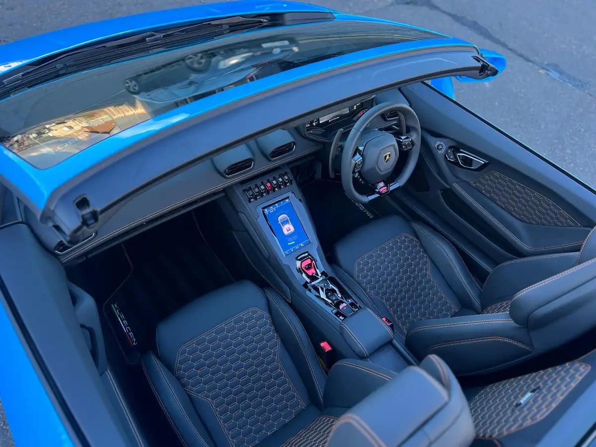 2023-lamborghini-huracan-52-evo-big-16