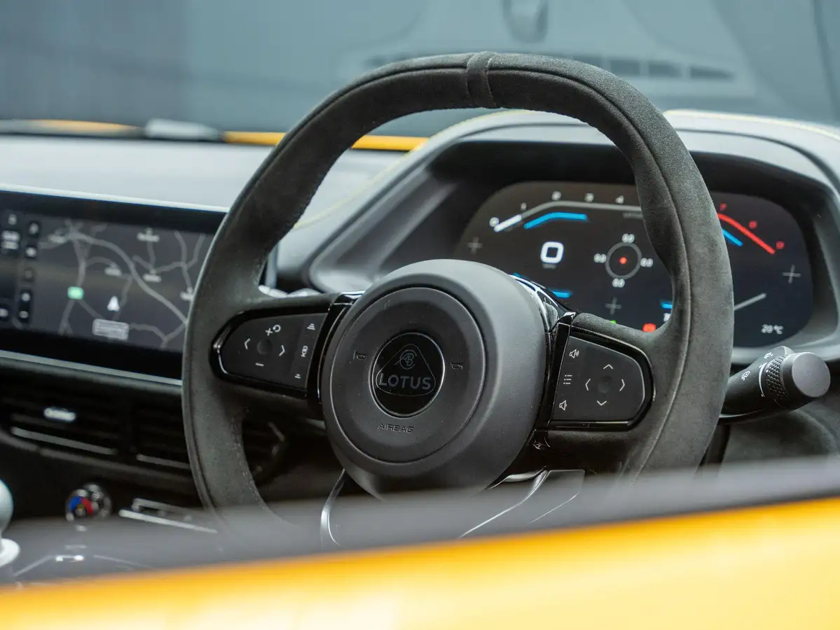 2023-lotus-emira-35-first-edition-v6-big-40
