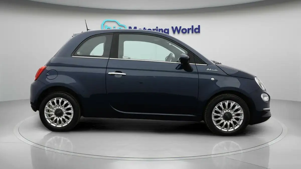 2022-fiat-500-10-dolcevita-big-7