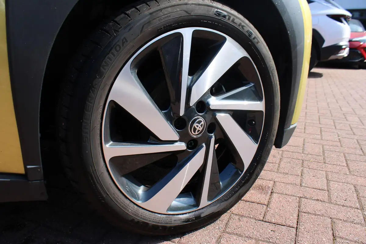 2023-toyota-aygo-x-10-vvt-i-edge-cvt-big-13