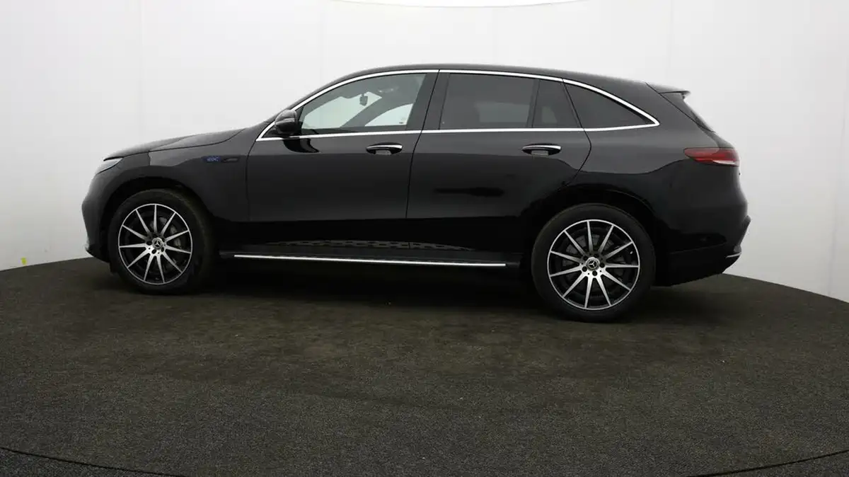 2022-mercedes-benz-eqc-e-eqc-400-amg-line-big-69