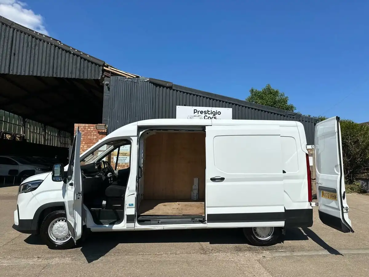 2023-maxus-deliver-9-big-10