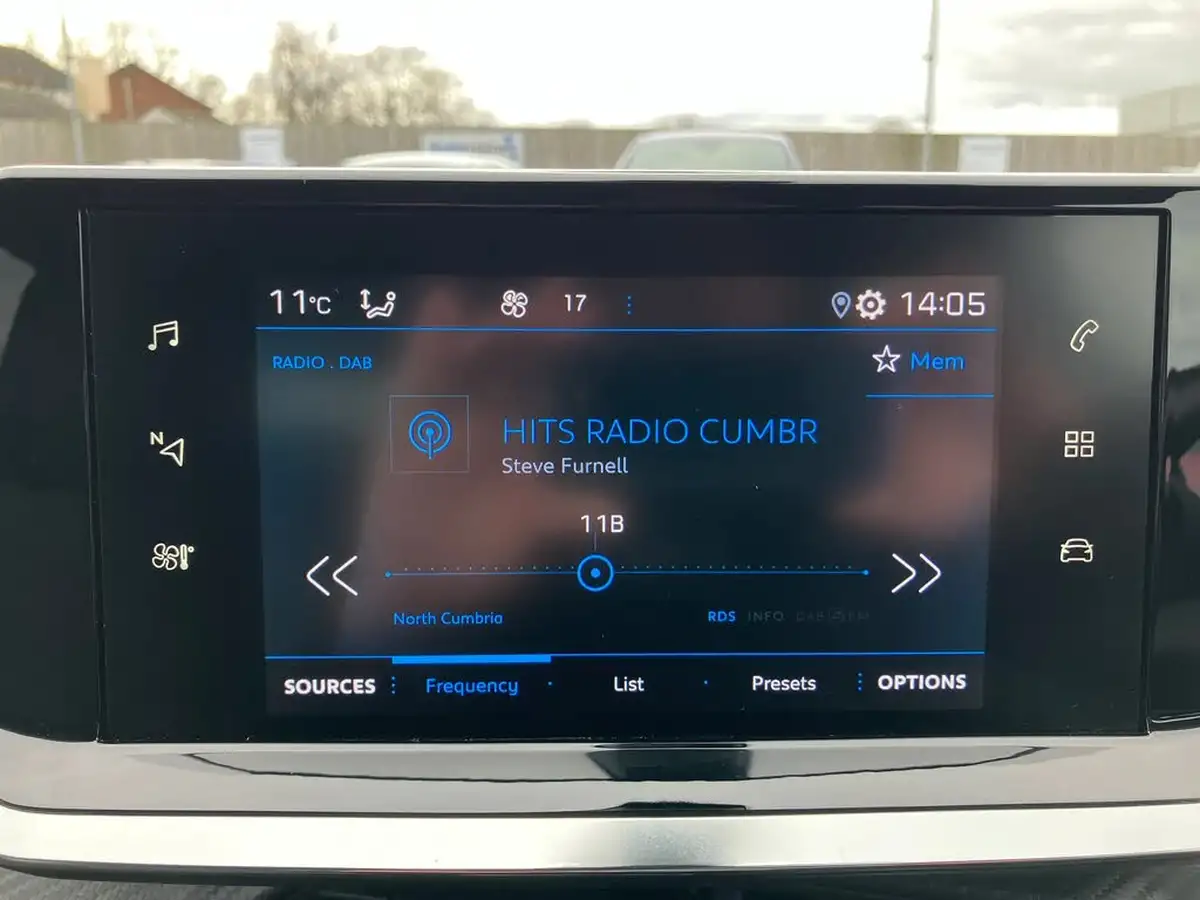 2021-peugeot-2008-suv-15-bluehdi-allure-big-17