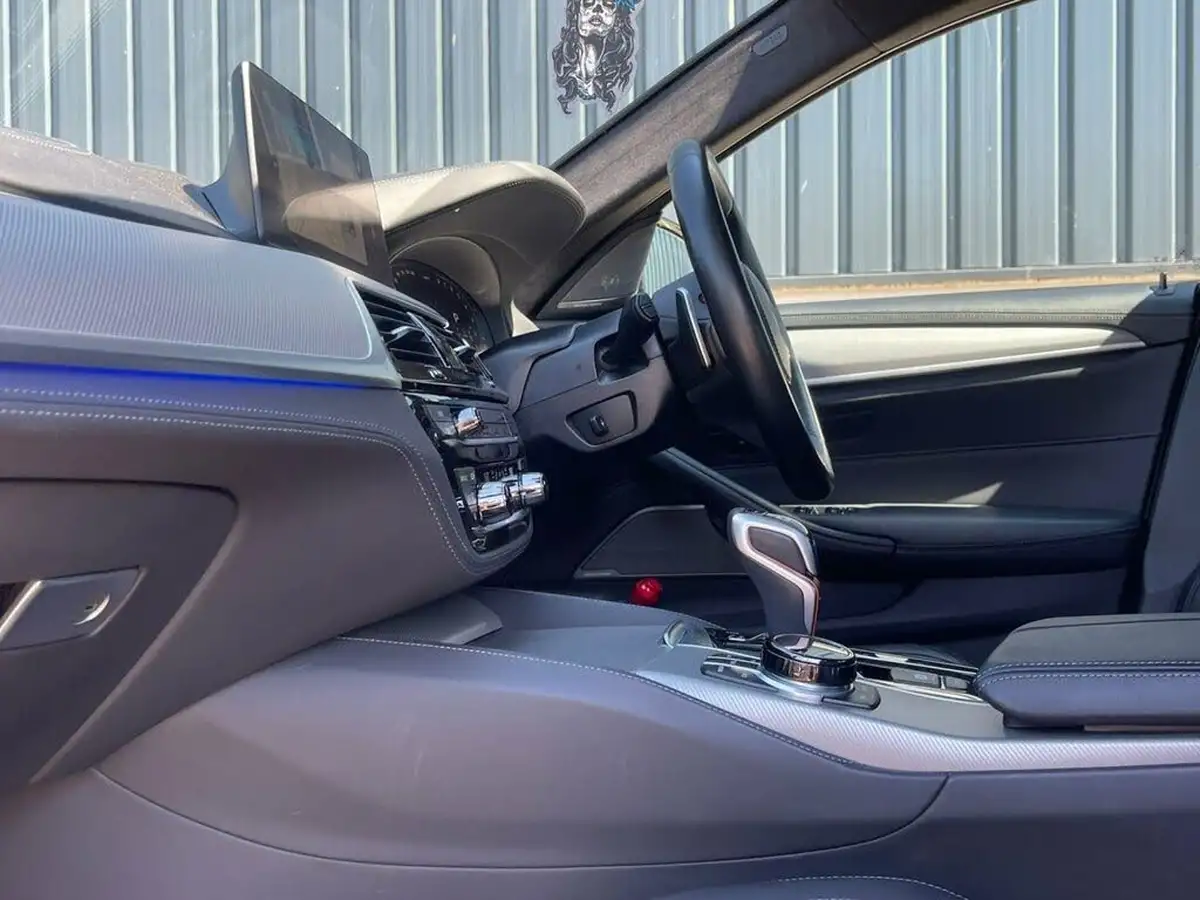 2020-bmw-5-series-44-m5-competition-625ps-big-28
