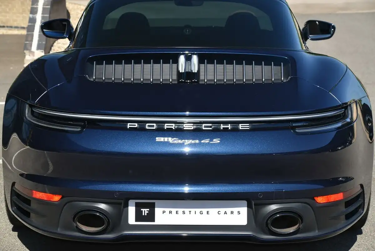2021-porsche-911-30-targa-4s-big-23