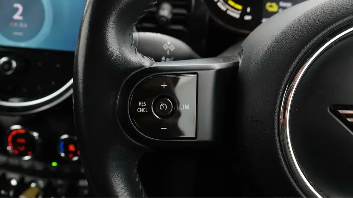 2021-mini-cooper-e-cooper-s-2-big-23
