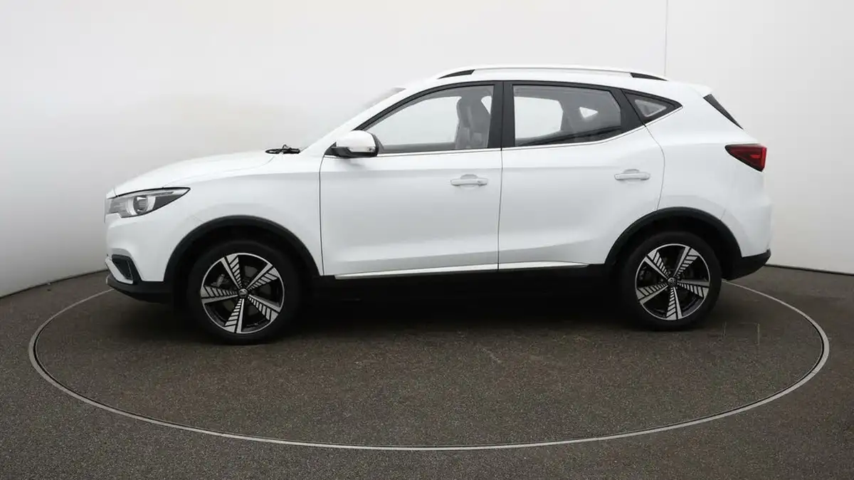 2021-mg-zs-suv-e-exclusive-ev-big-64