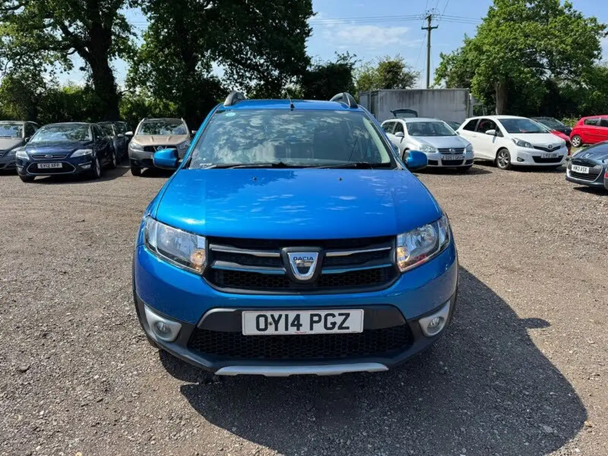 2014-dacia-sandero-stepway-09-laureate-big-2