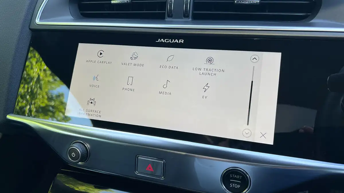 2024-jaguar-i-pace-ev400-r-dynamic-hse-black-big-24