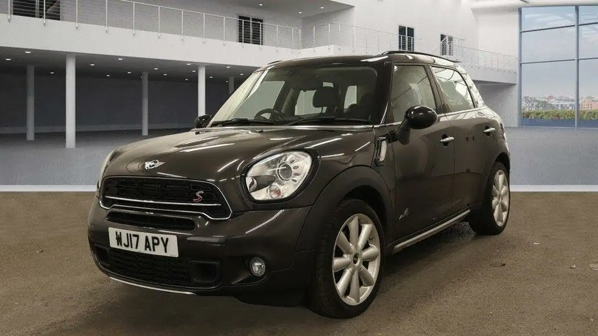 2017-mini-countryman-16-cooper-s-all4-ss-big-1