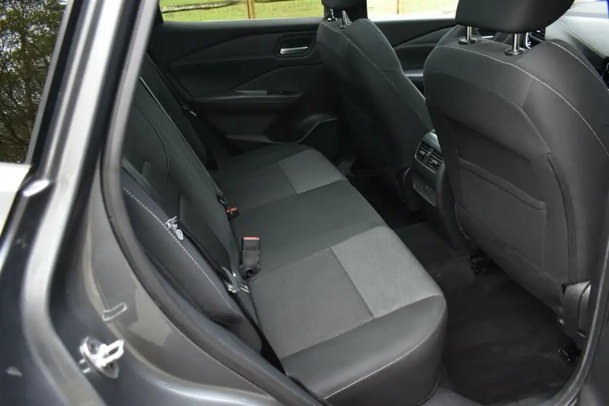 2021-nissan-qashqai-13-dig-t-n-connecta-140ps-big-10