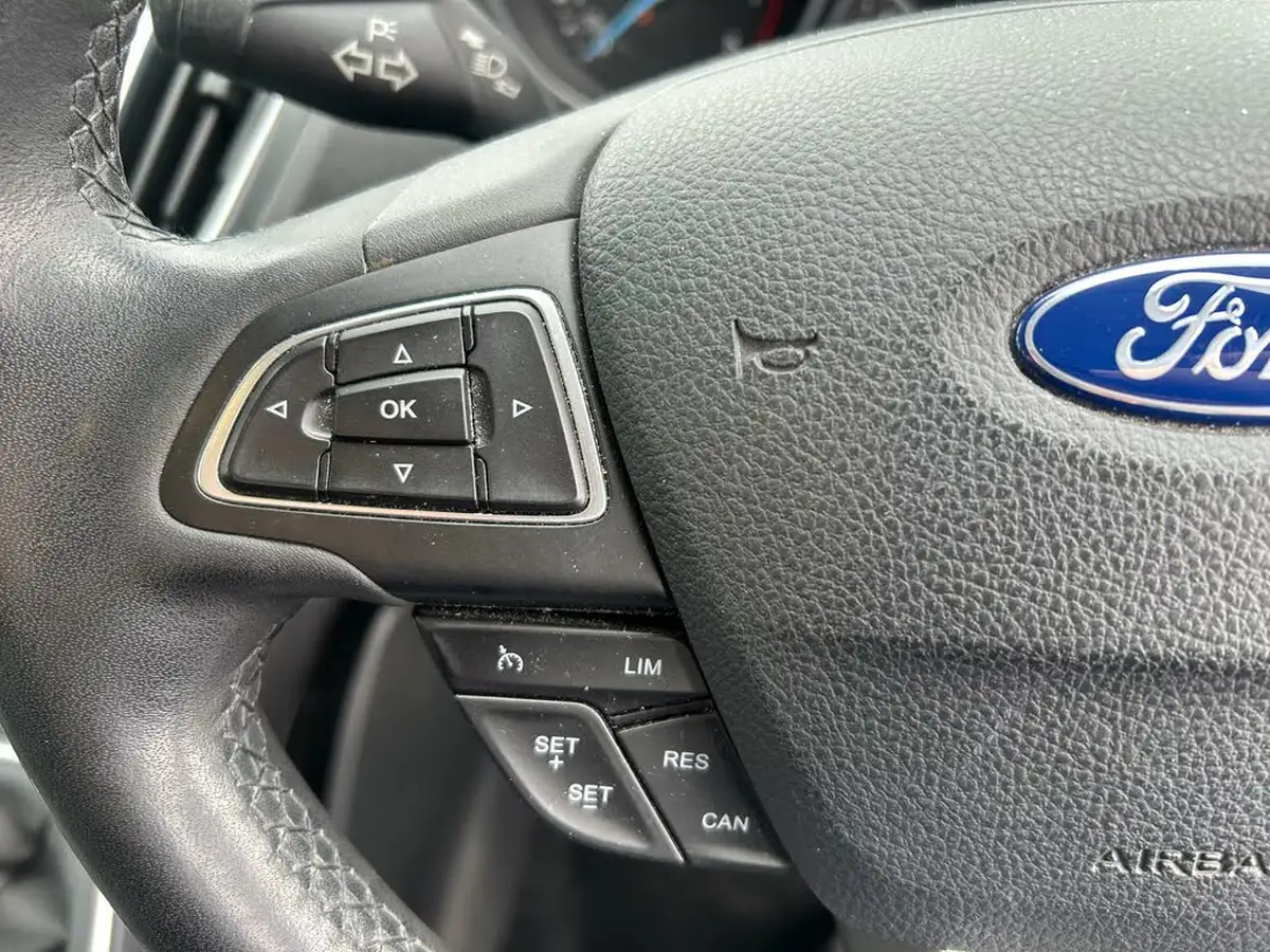 2016-ford-c-max-10-titanium-125ps-big-11