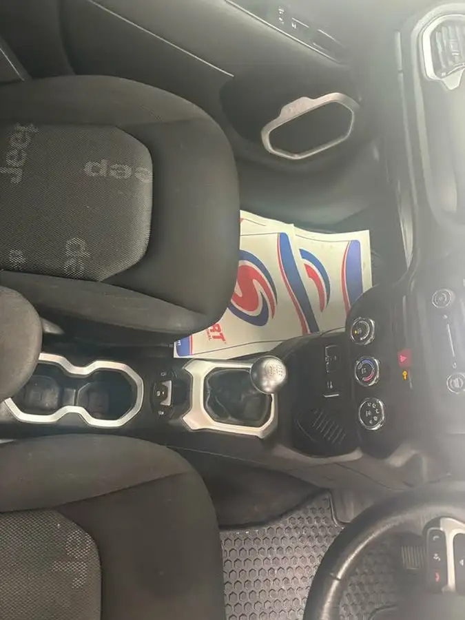 2016-jeep-renegade-14-multiair-ii-longitude-big-18