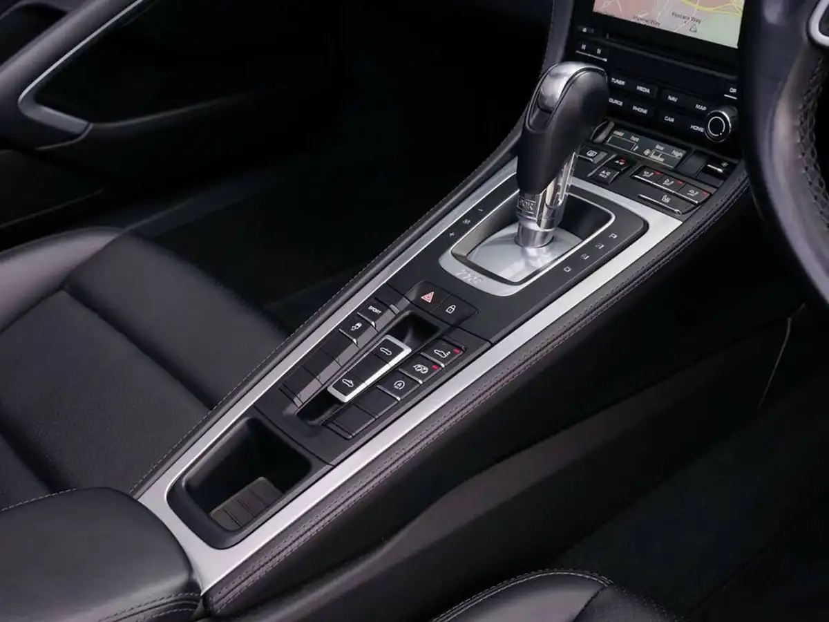 2019-porsche-boxster-718-20-boxster-pdk-big-15