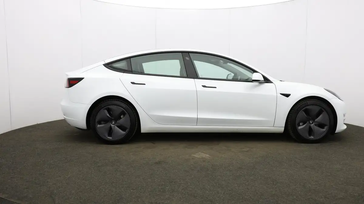 2021-tesla-model-3-e-long-range-awd-big-52