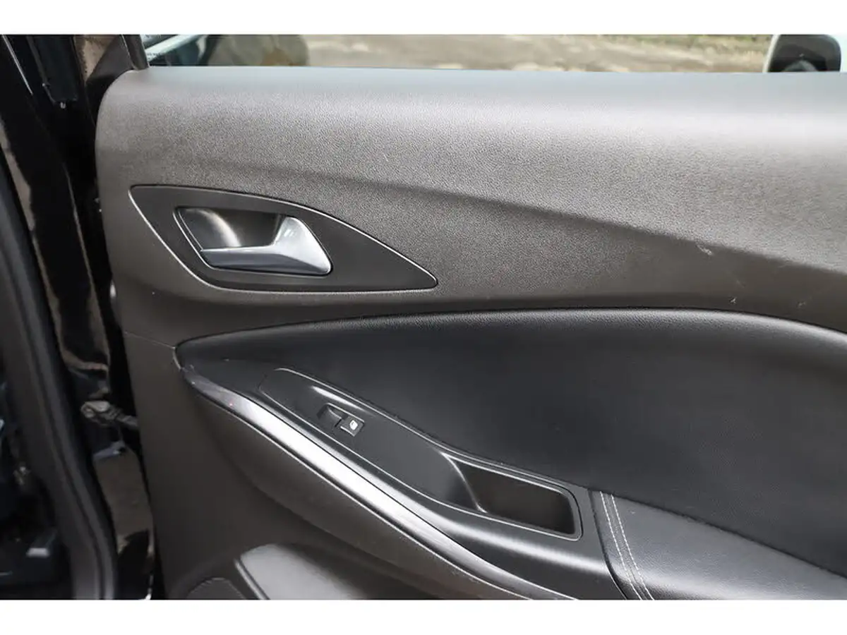 2020-vauxhall-grandland-x-12-sri-nav-auto-big-25