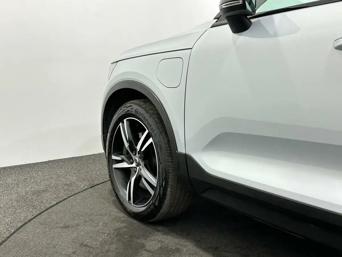 2021-volvo-xc40-15-t4-r-design-211bhp-big-45