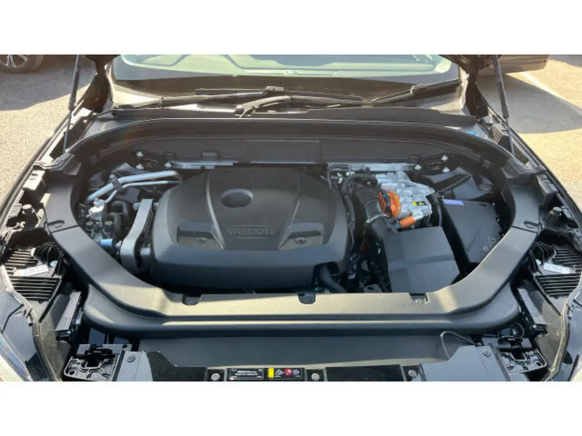 2024-volvo-xc60-20-b5-plus-big-33