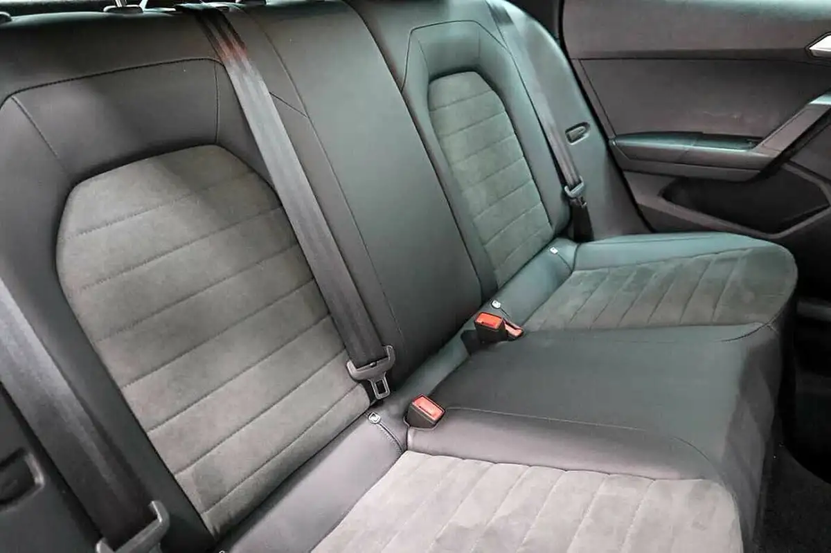 2024-seat-arona-10-tsi-fr-sport-115ps-dsg-big-8