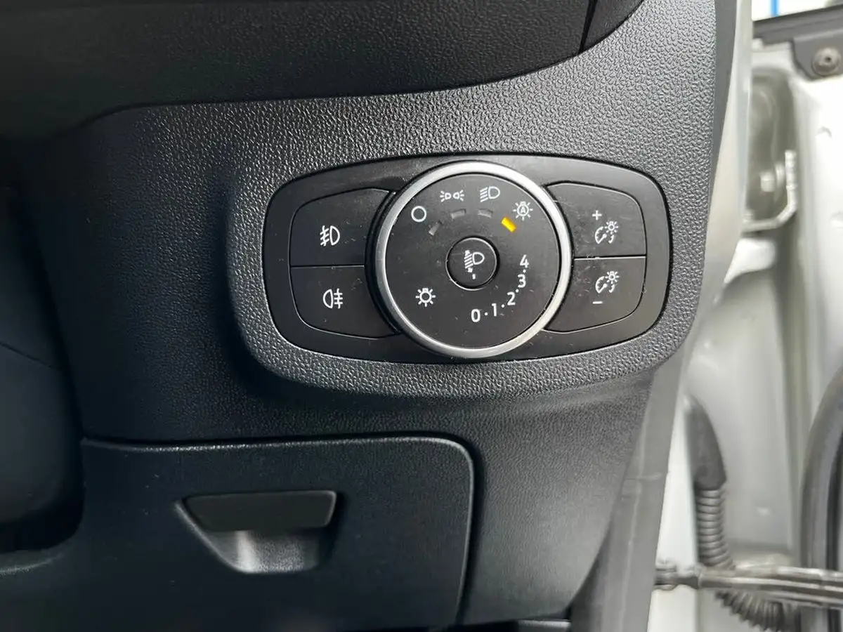 2020-ford-fiesta-10t-st-line-edition-95ps-5d-big-39