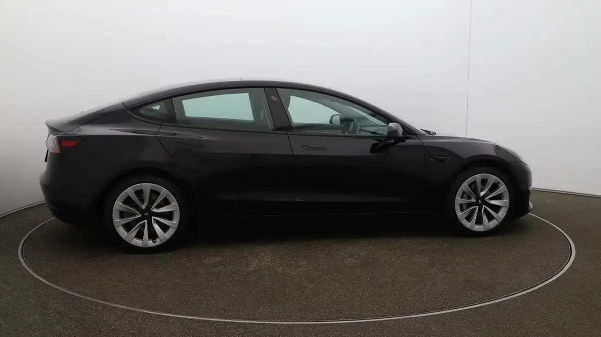 2021-tesla-model-3-e-long-range-4x4-big-48