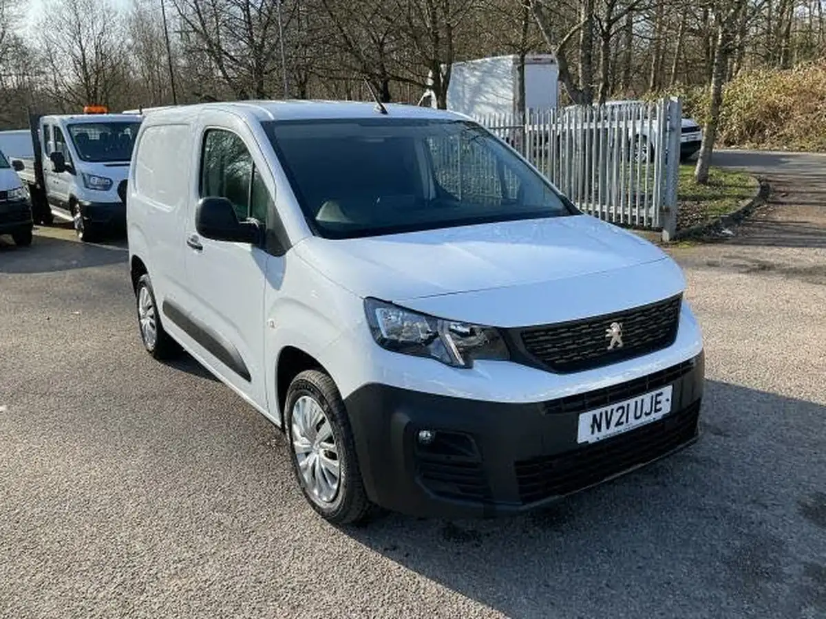 2021-peugeot-partner-15-bluehdi-1000-professional-100ps-eu6dt-panel-big-27