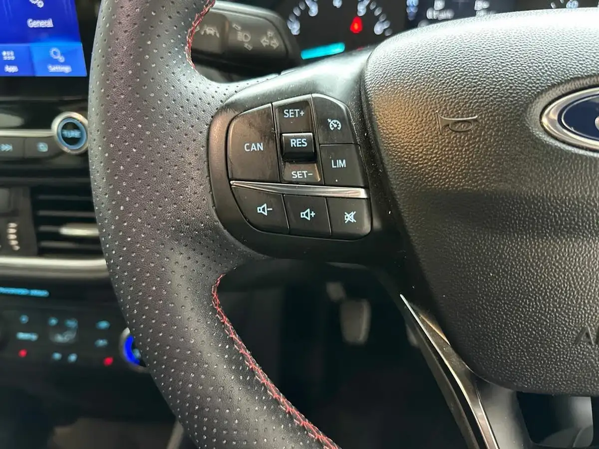 2022-ford-fiesta-10t-st-line-100ps-5d-big-25