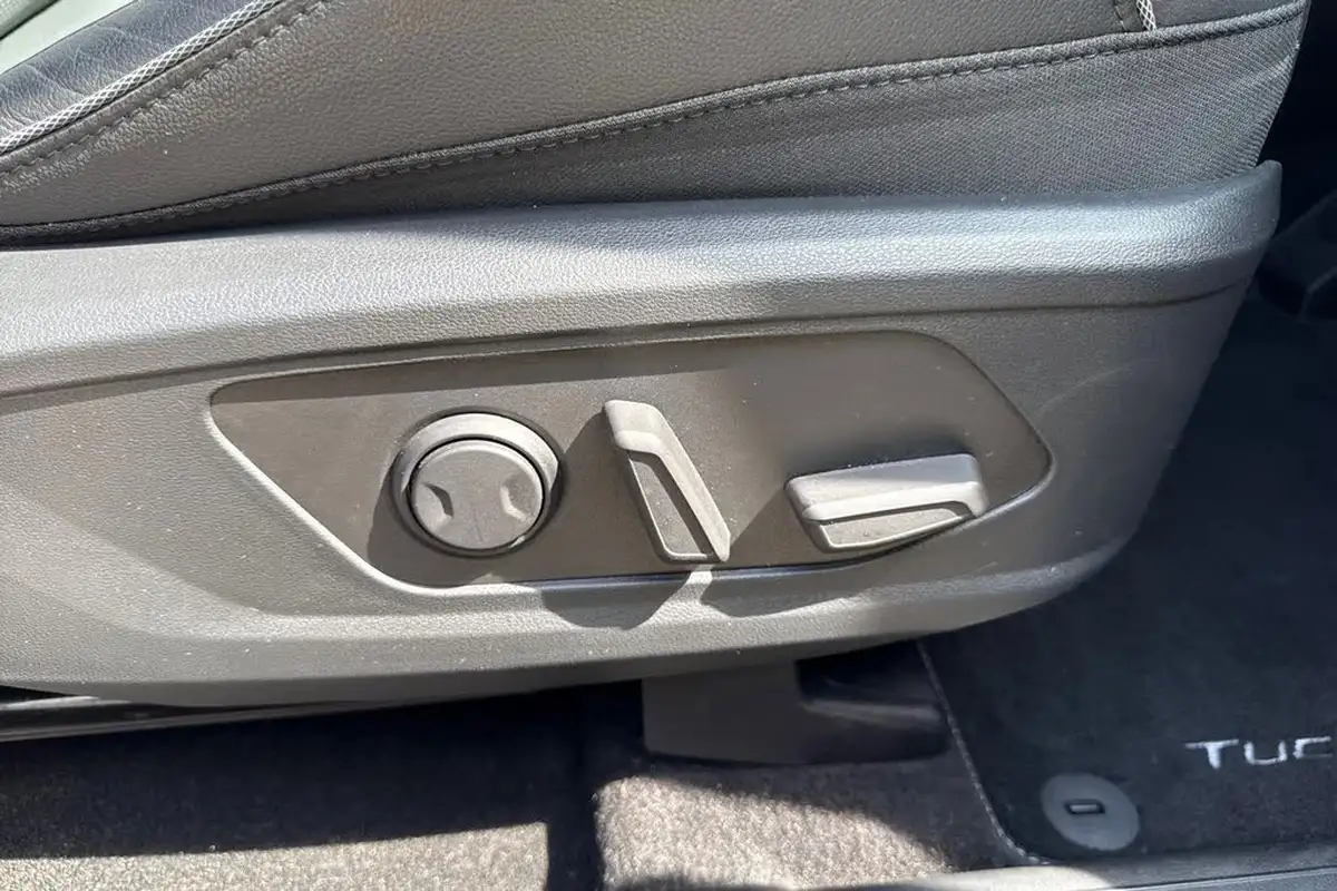 2022-hyundai-tucson-16-t-gdi-ultimate-265ps-4wd-phev-auto-big-39