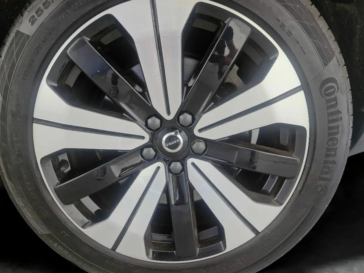 2023-volvo-c40-e-recharge-core-228bhp-big-12