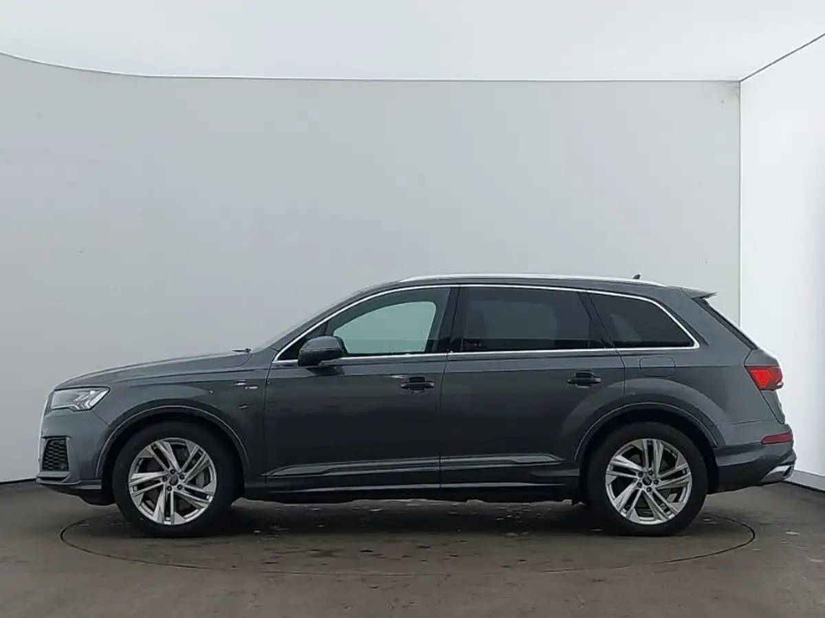 2020-audi-q7-30-55-tfsi-e-s-line-big-3