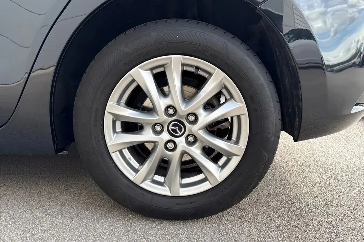 2017-mazda-mazda3-20-se-l-nav-hatchback-5d-big-11