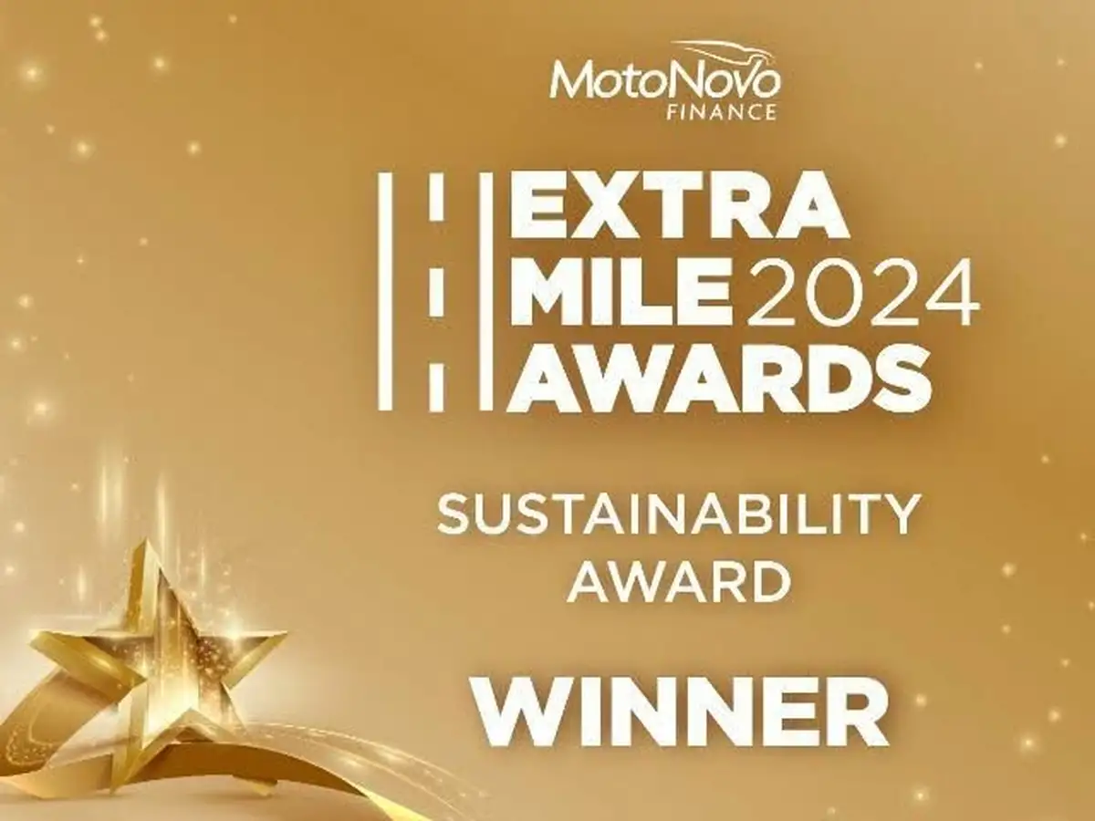 2024-tesla-model-y-e-performance-big-2