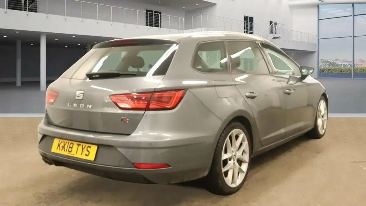 2018-seat-leon-18-tsi-fr-technology-estate-5d-big-3