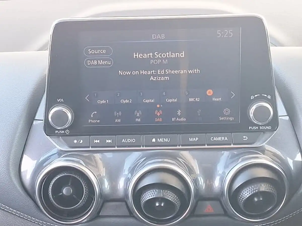 2022-nissan-juke-10-dig-t-n-connecta-big-9
