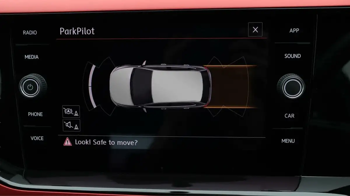 2019-volkswagen-polo-20-tsi-gti-big-26