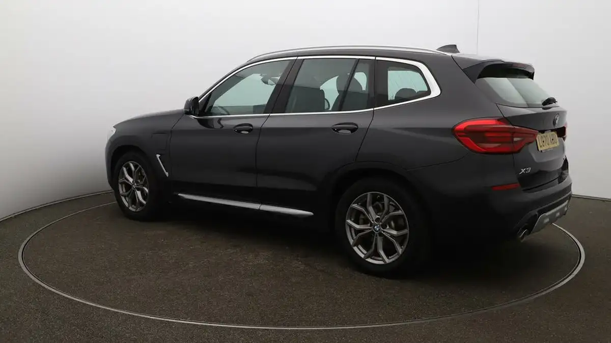 2021-bmw-x3-20-xdrive-30e-xline-big-36
