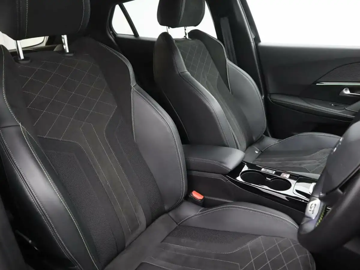 2021-peugeot-2008-suv-12-puretech-gt-premium-130bhp-eat8-big-10
