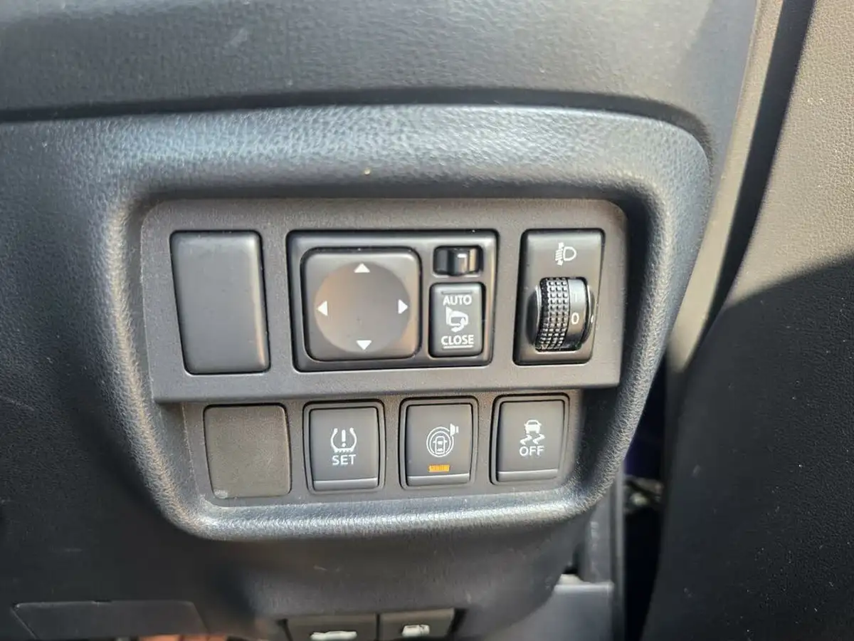 2015-nissan-juke-16-tekna-117ps-1598cc-xtronic-cvt-big-36