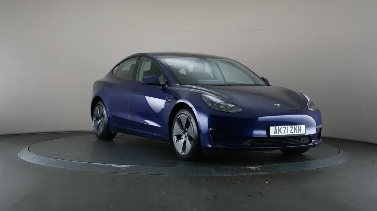 2021-tesla-model-3-e-long-range-awd-big-52