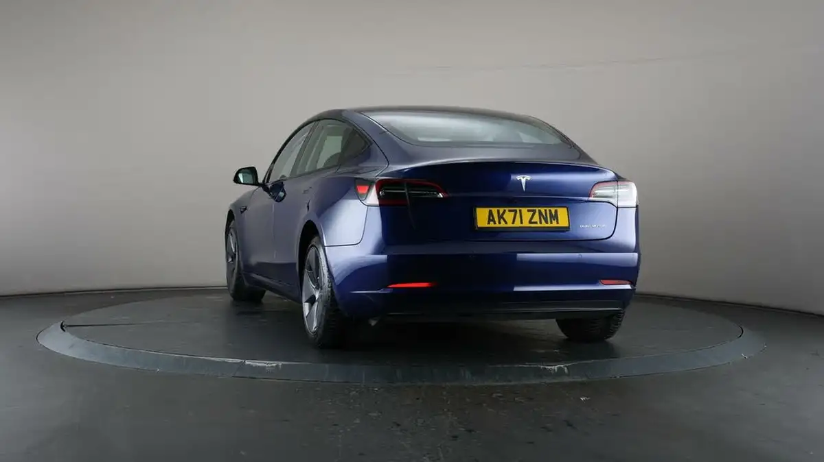 2021-tesla-model-3-e-long-range-awd-big-56
