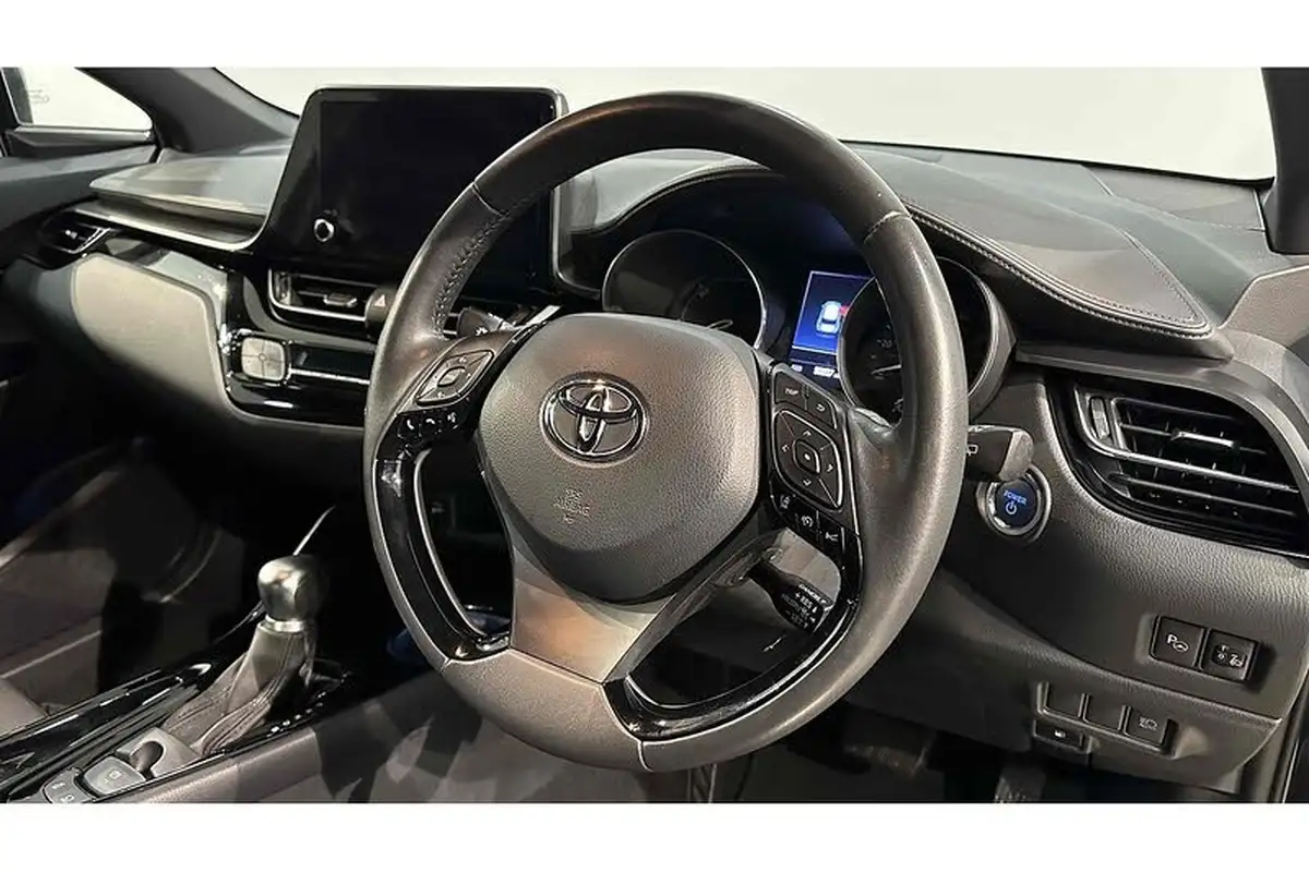 2022-toyota-c-hr-18-vvt-i-design-big-27
