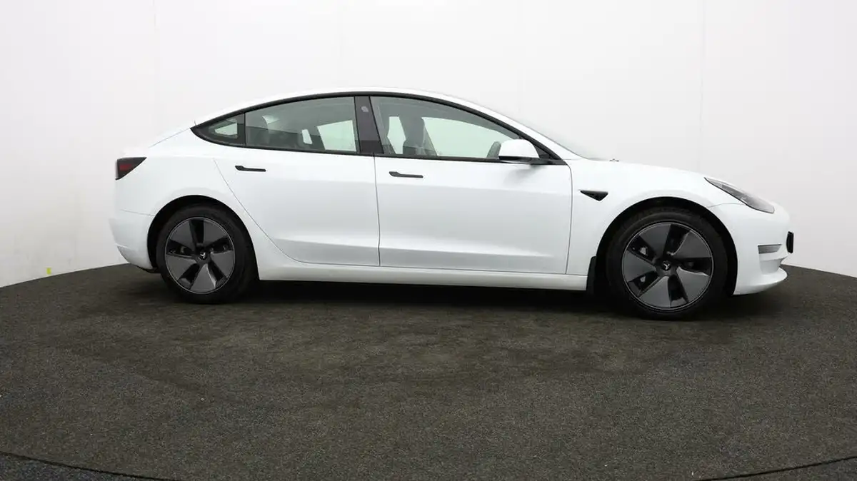 2021-tesla-model-3-e-long-range-4x4-big-41