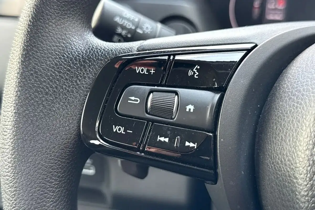 2023-honda-hr-v-15-i-mmd-elegance-big-26