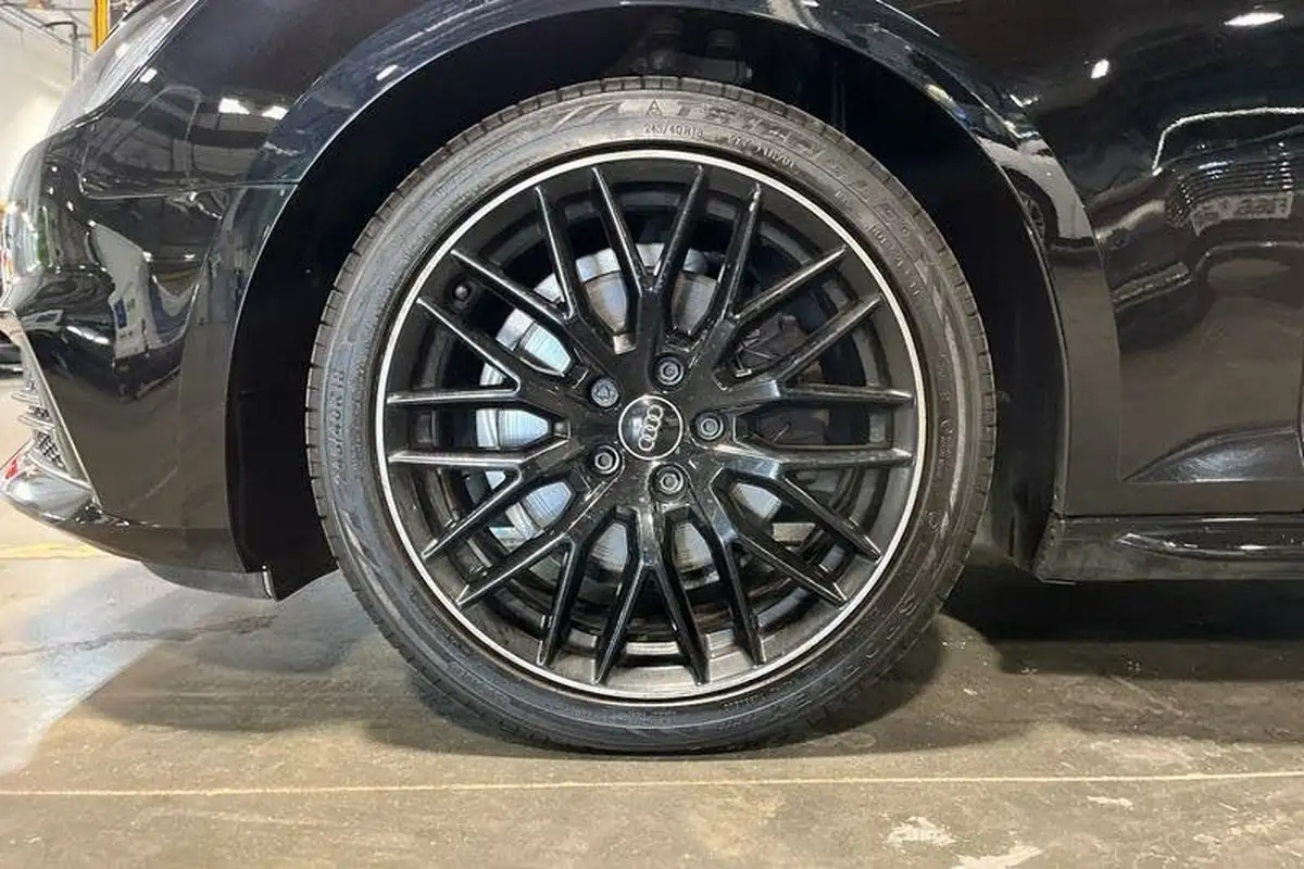 2018-audi-a4-14-tfsi-black-edition-big-7
